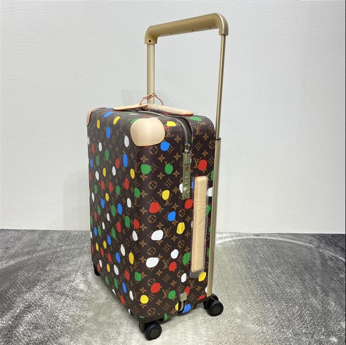 2025224M1011812136710