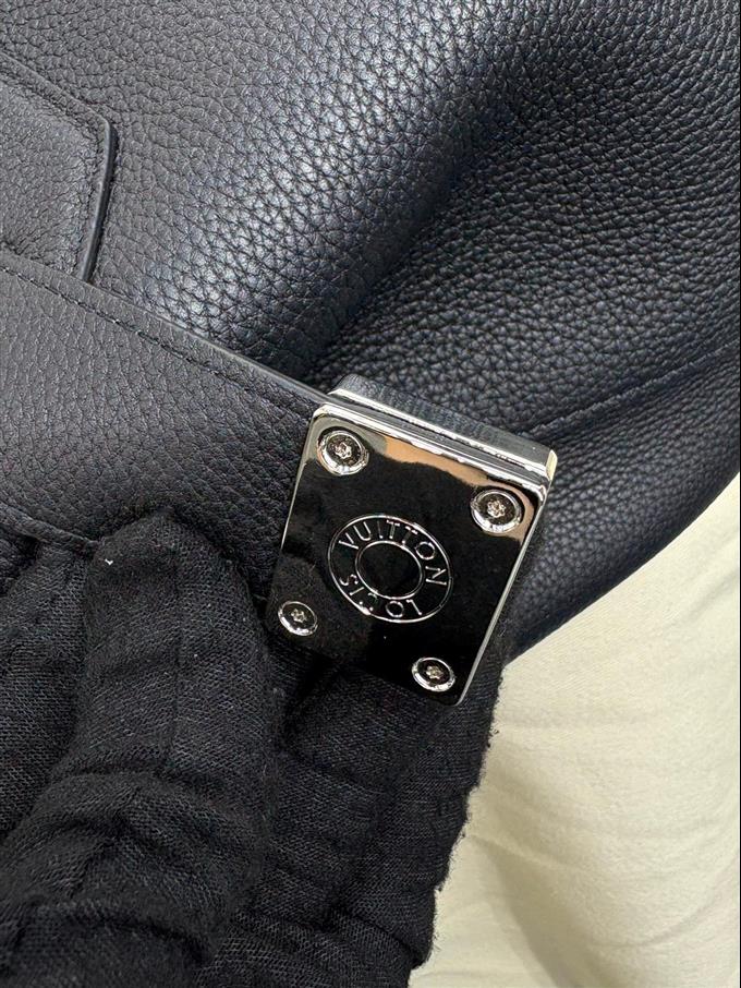 2025224M23153101723115