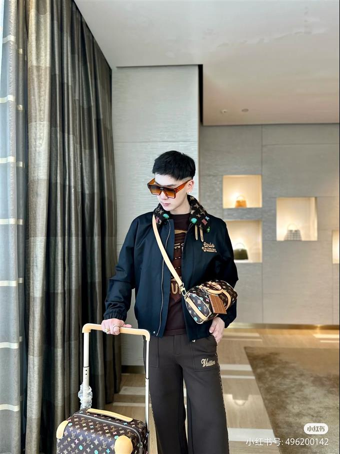 2025224M24849101728493