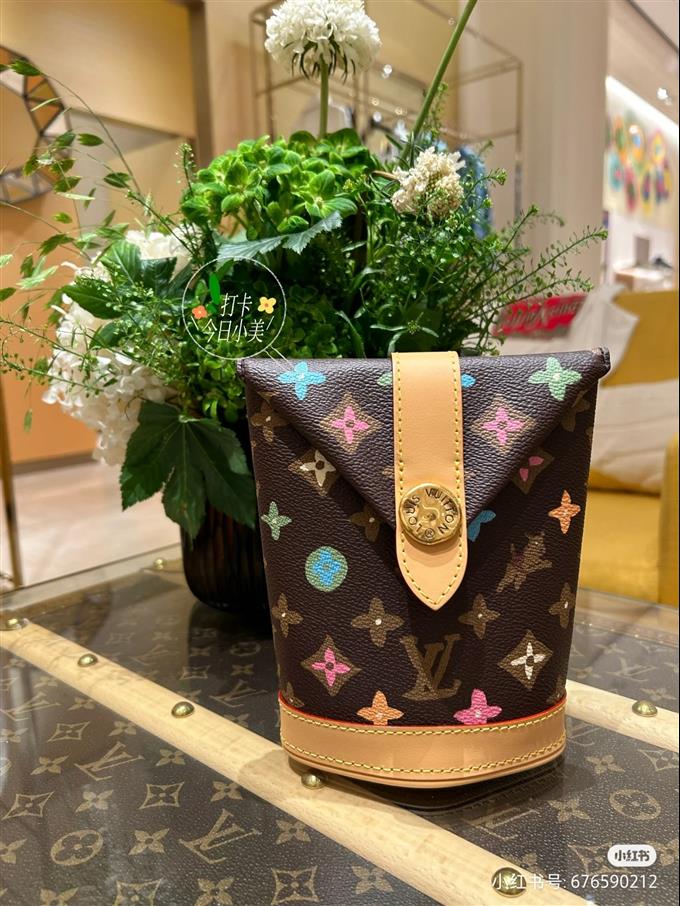 2025224M83344101738850