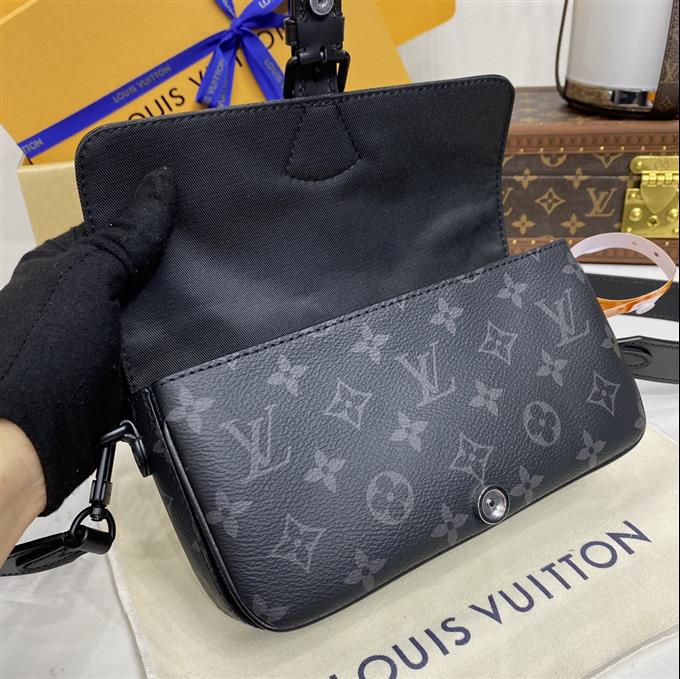 2025224M83567101726988