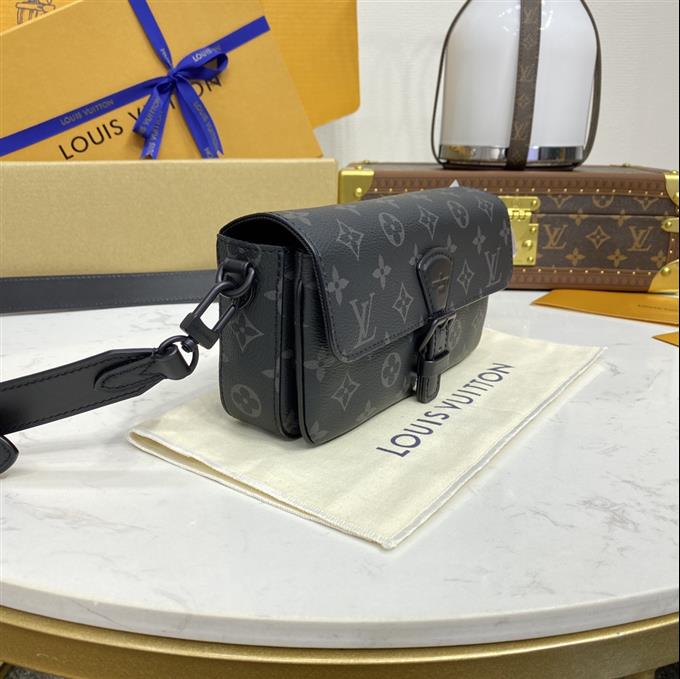 2025224M83567101727692