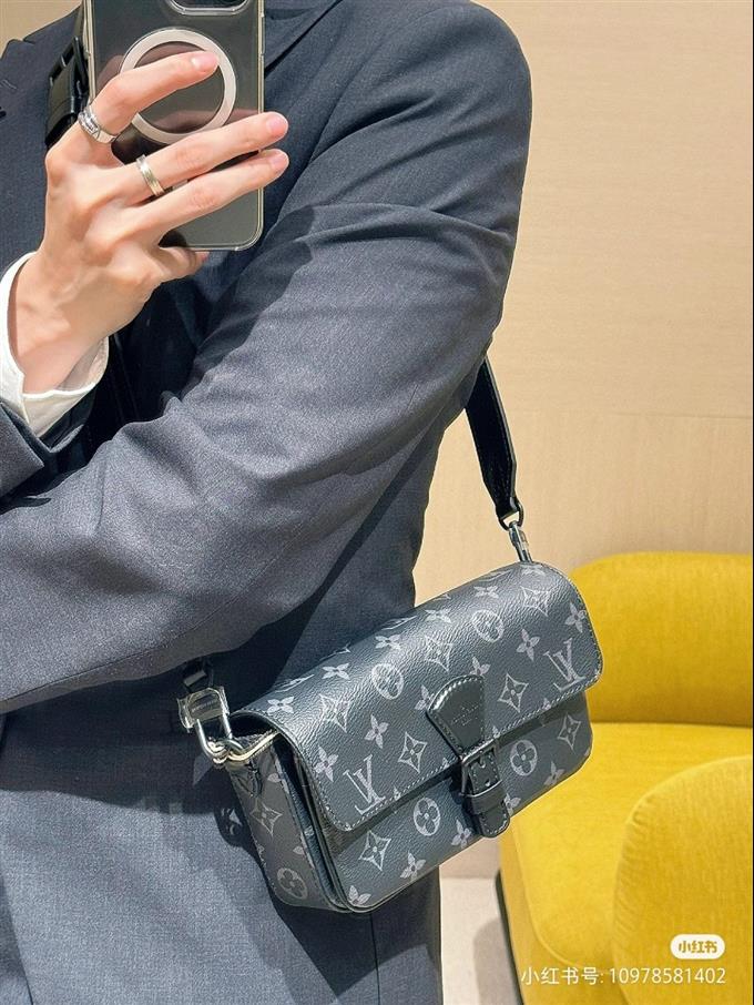 2025224M83567101750429