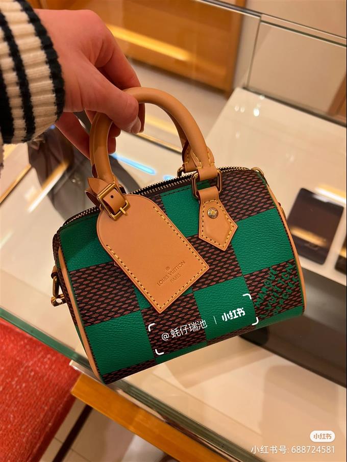 2025224N4053410174320