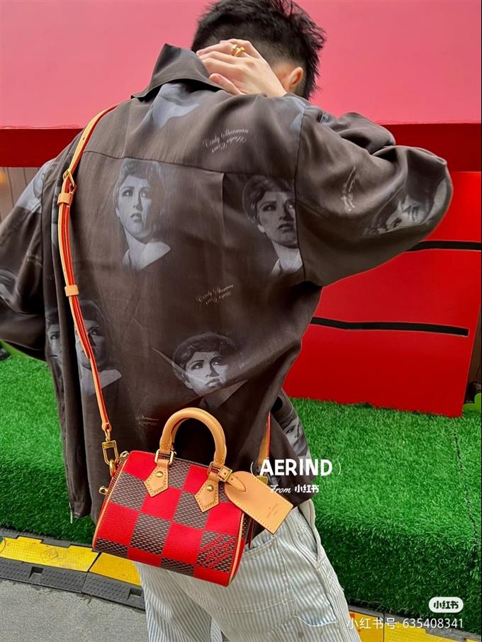 2025224N40611101714256