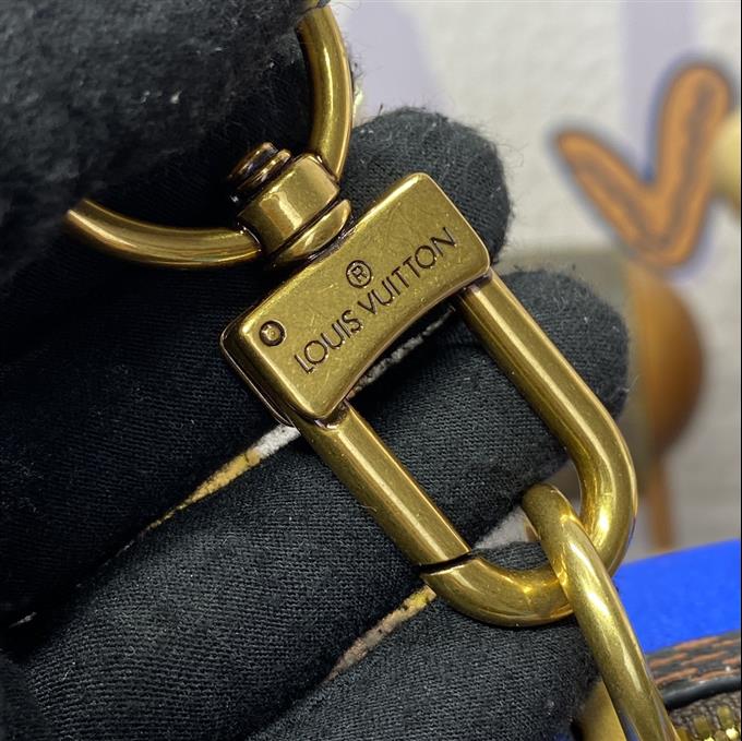 2025224N40561125331845