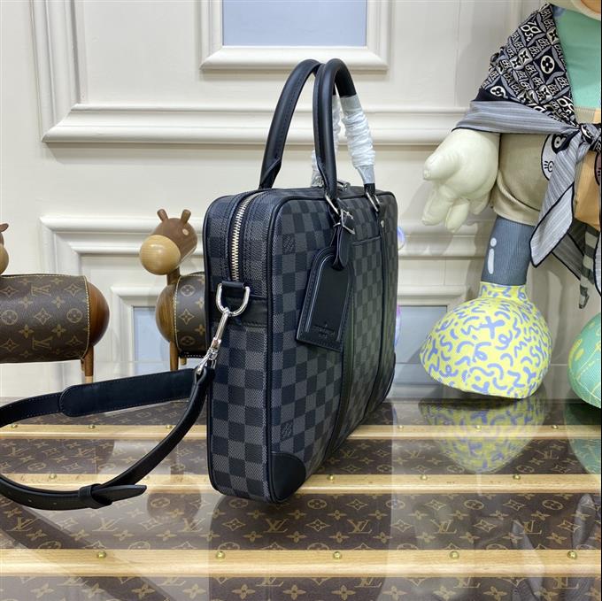 2025224M40445121437875