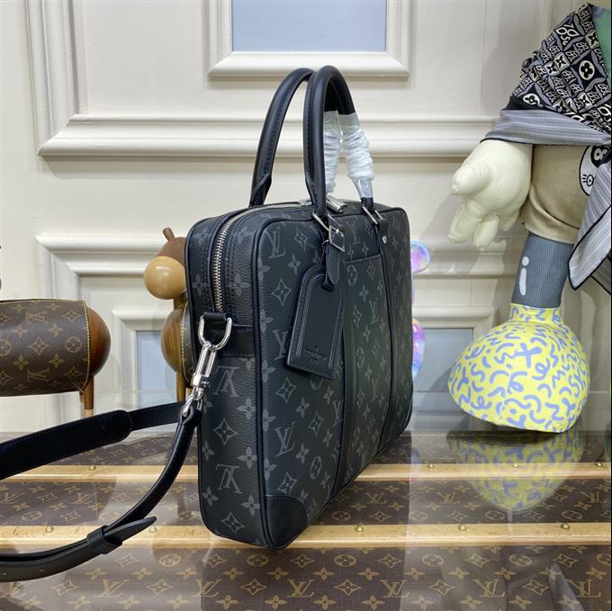 2025224M4044512143815