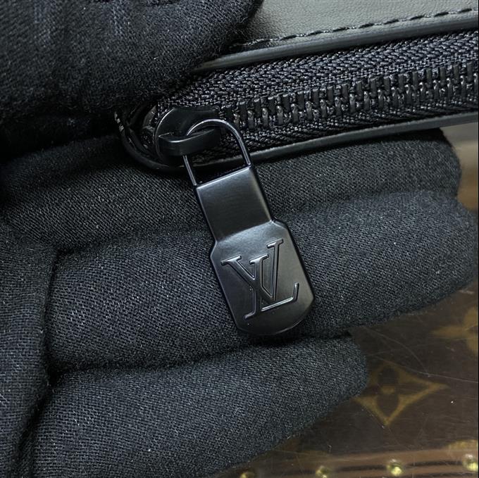 2025224M81569121759762