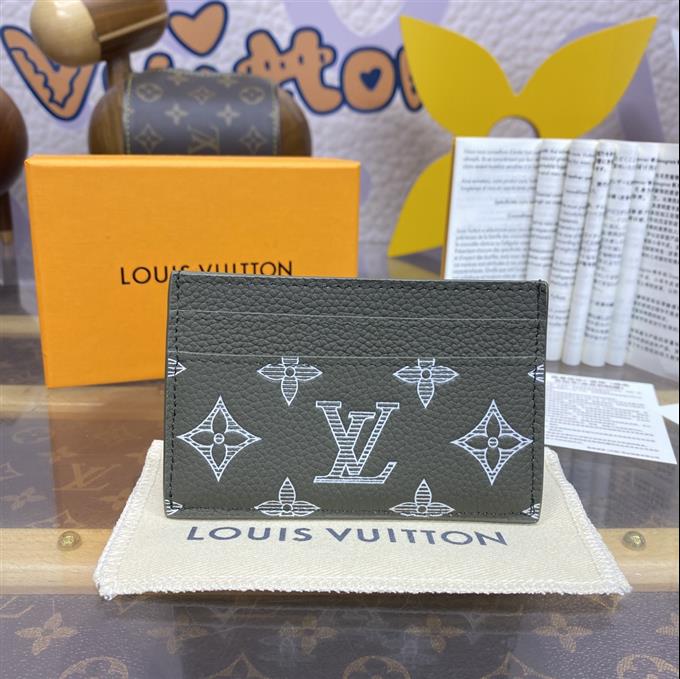 2025224M83700121335216