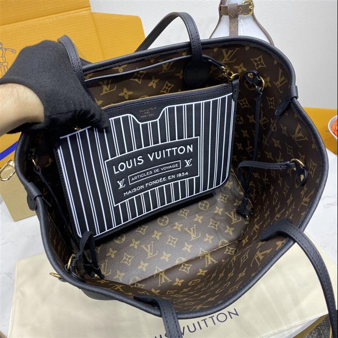 2025224M11946103824528