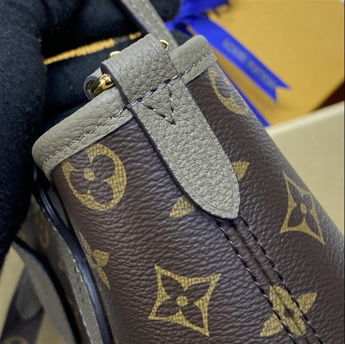 2025224M12109103825713