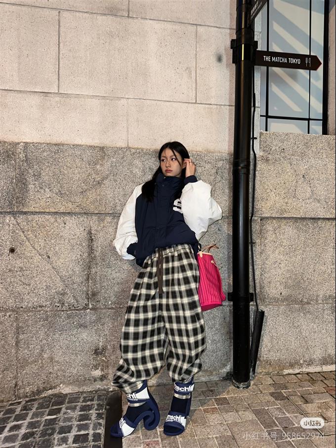 2025224M12257103833976