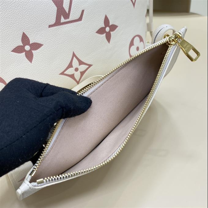 2025224M21579103825933