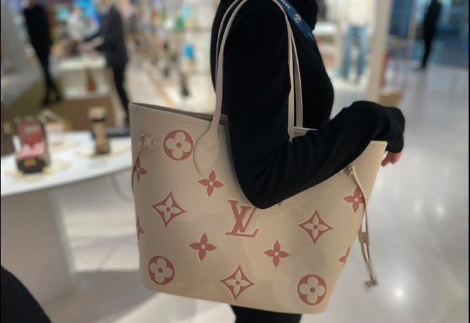 2025224M2157921215625