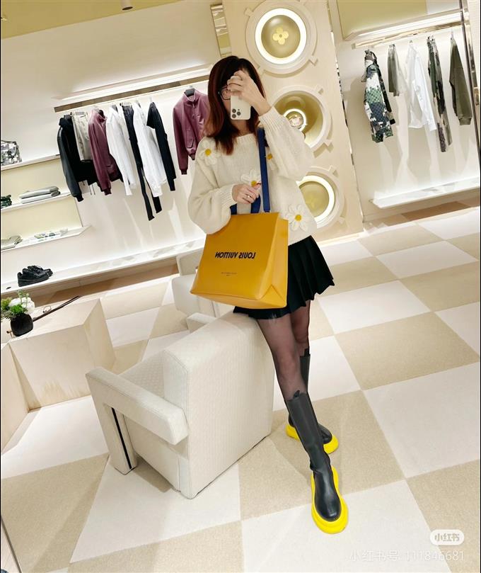 2025224M2445711519250