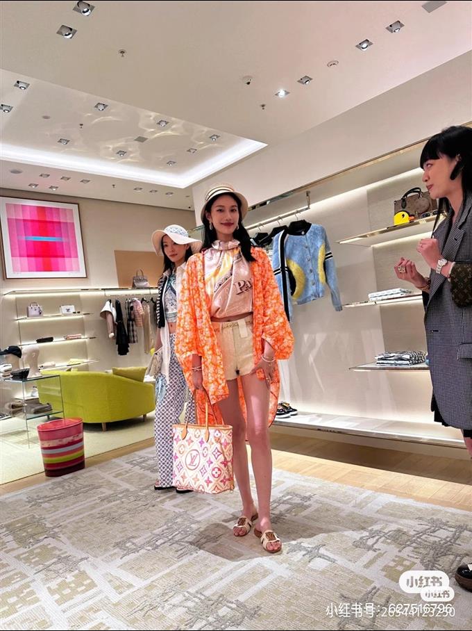 2025224M2531716151552