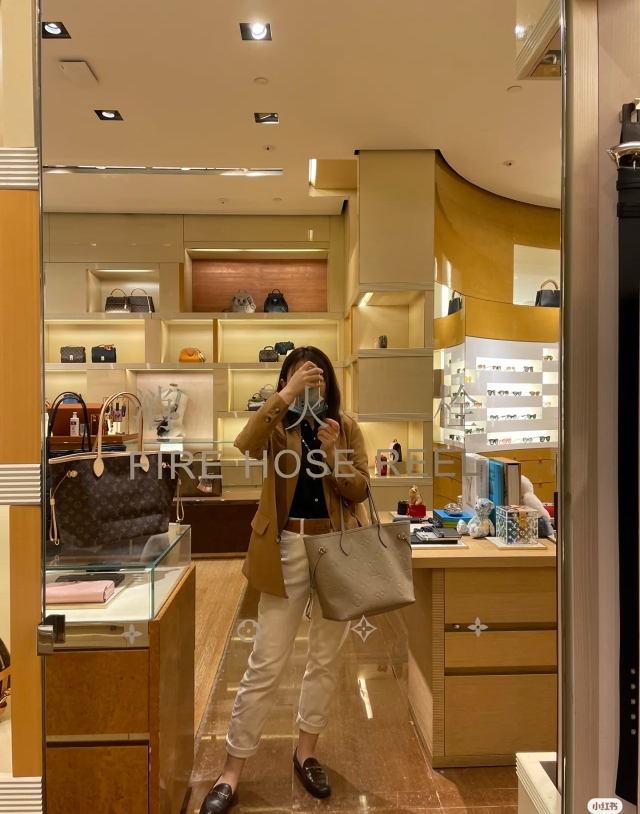 2025224M4568611518258