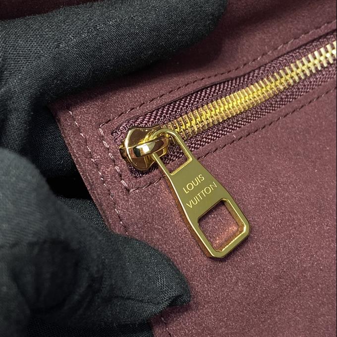 2025224M46599103826433