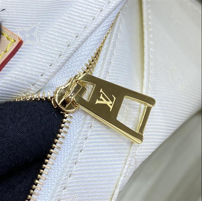 2025224M24708102550798