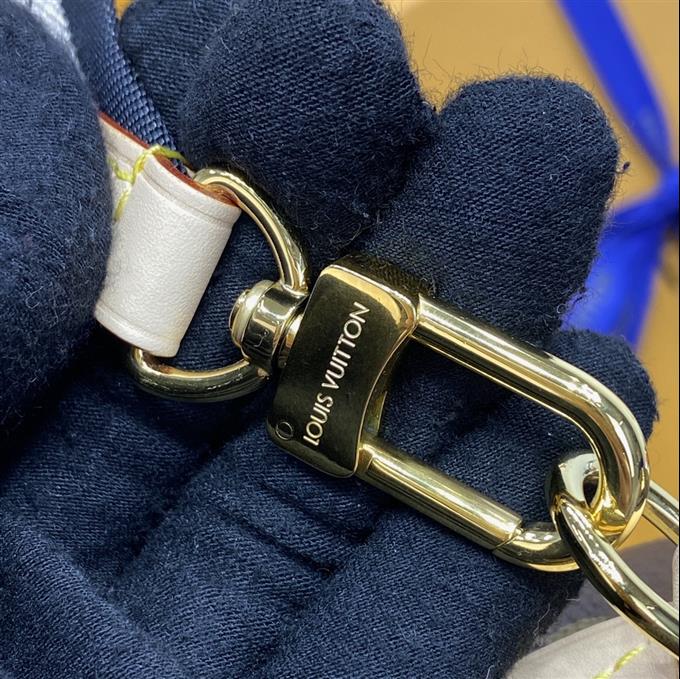 2025224M46234223652184