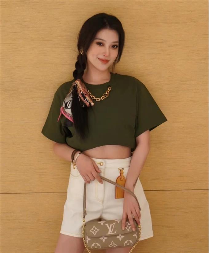 2025224M82211222424253