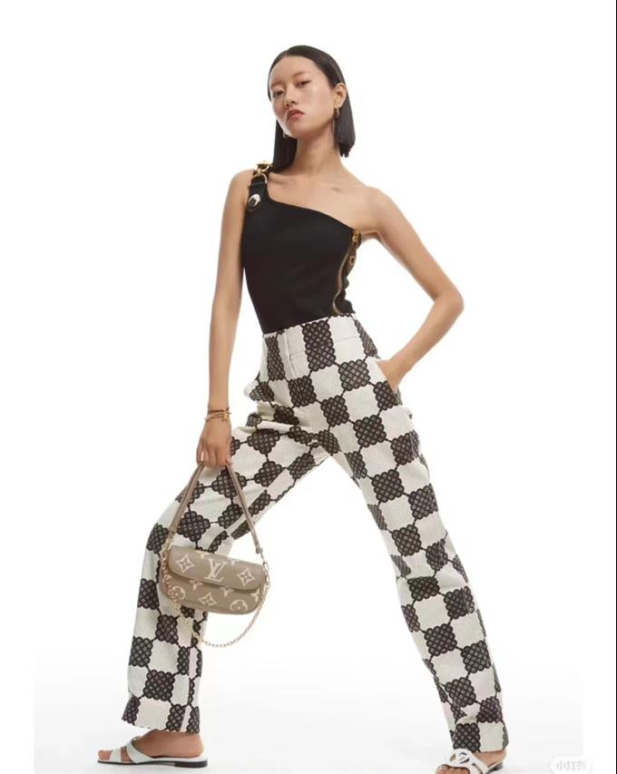 2025224M82211222425912