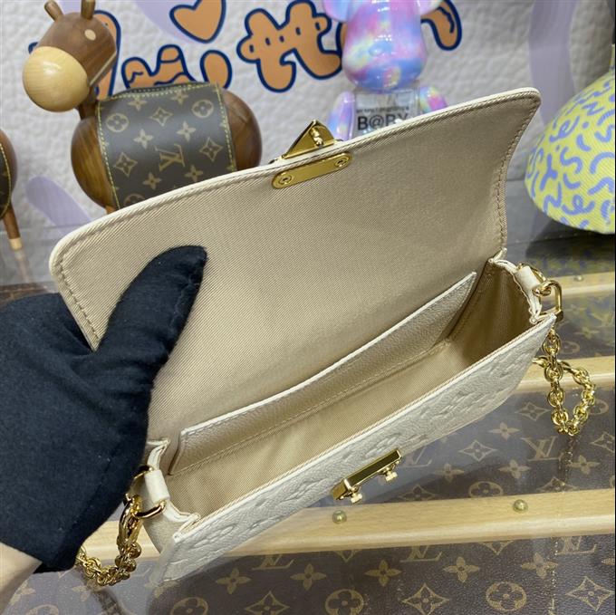 2025224M82637214939730