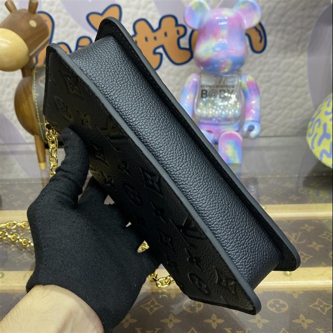 2025224M82637214939792