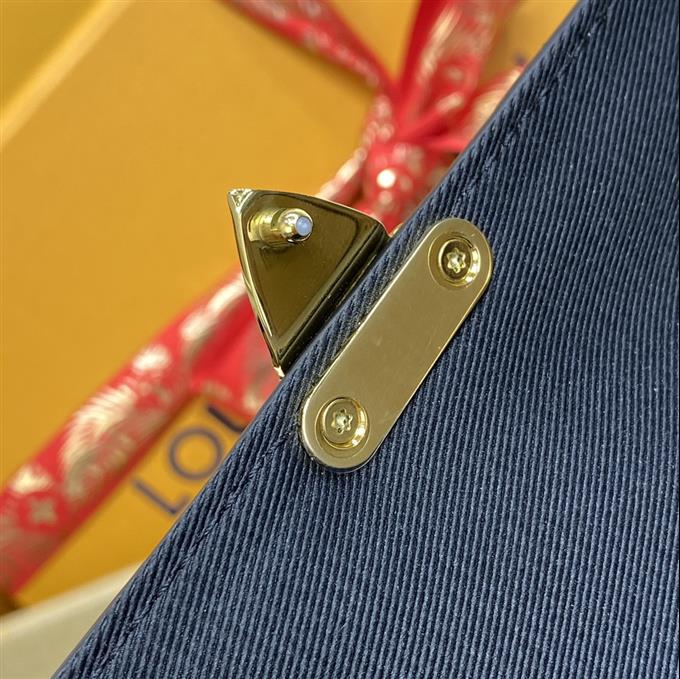 2025224M82637222410711