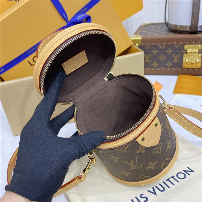 2025224M82952223658142