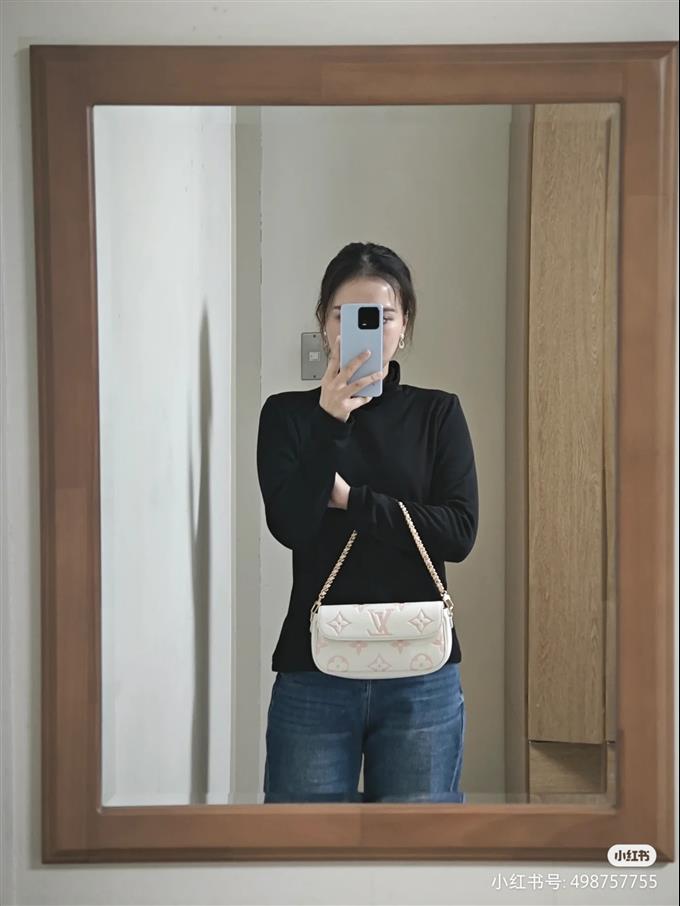 2025224M83026222416607