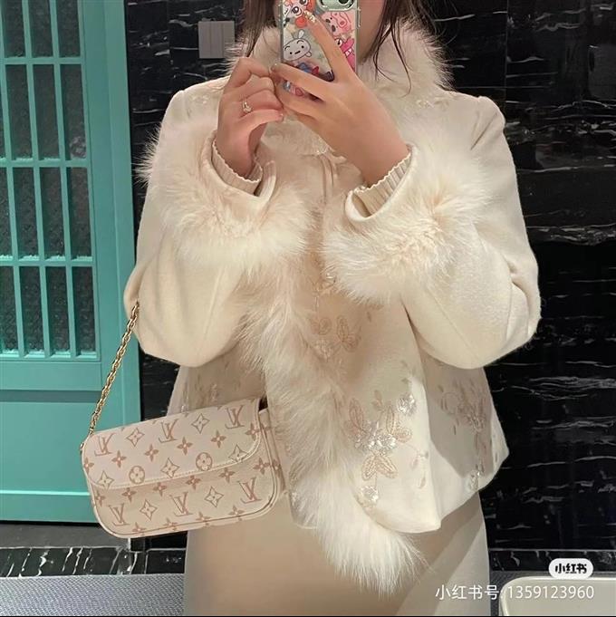 2025224M83091223710764