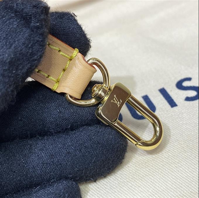 2025224M83298223658439