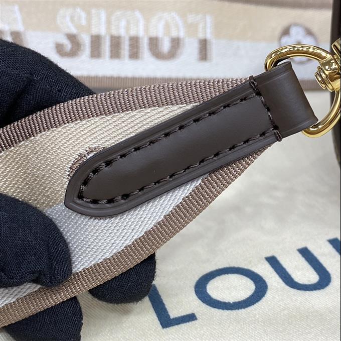 2025224N4048922365996