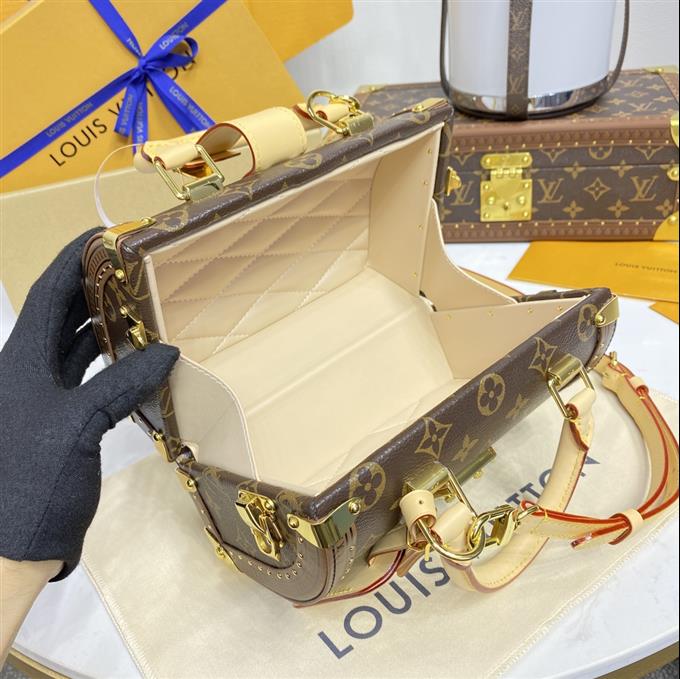 2025224M11154223645825