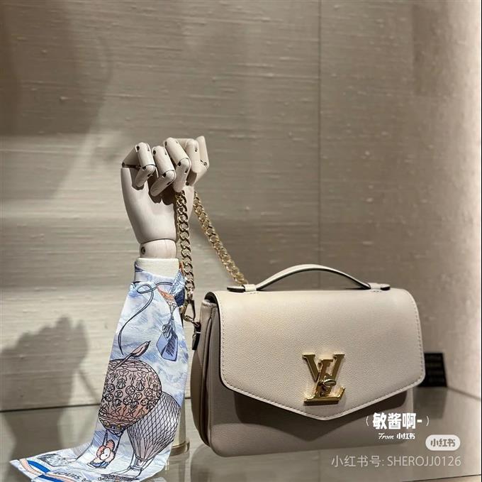 2025224M22792222420852