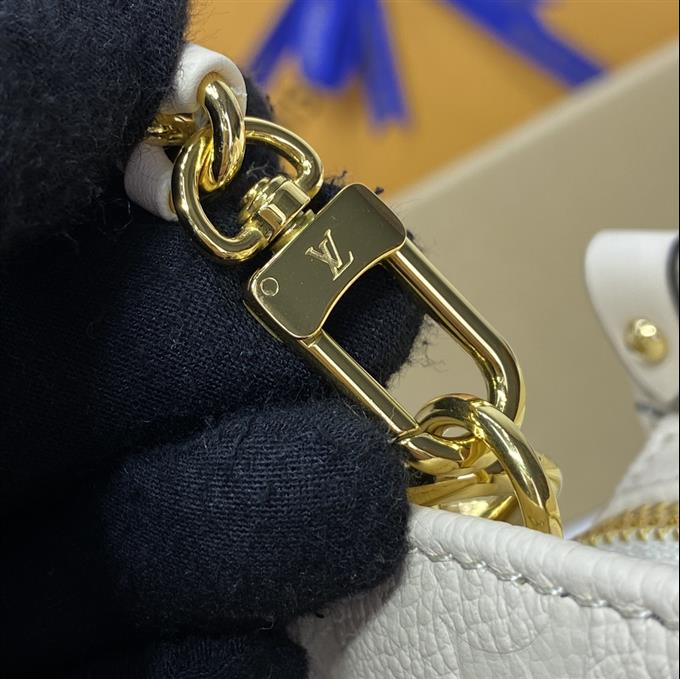 2025224M236982224267