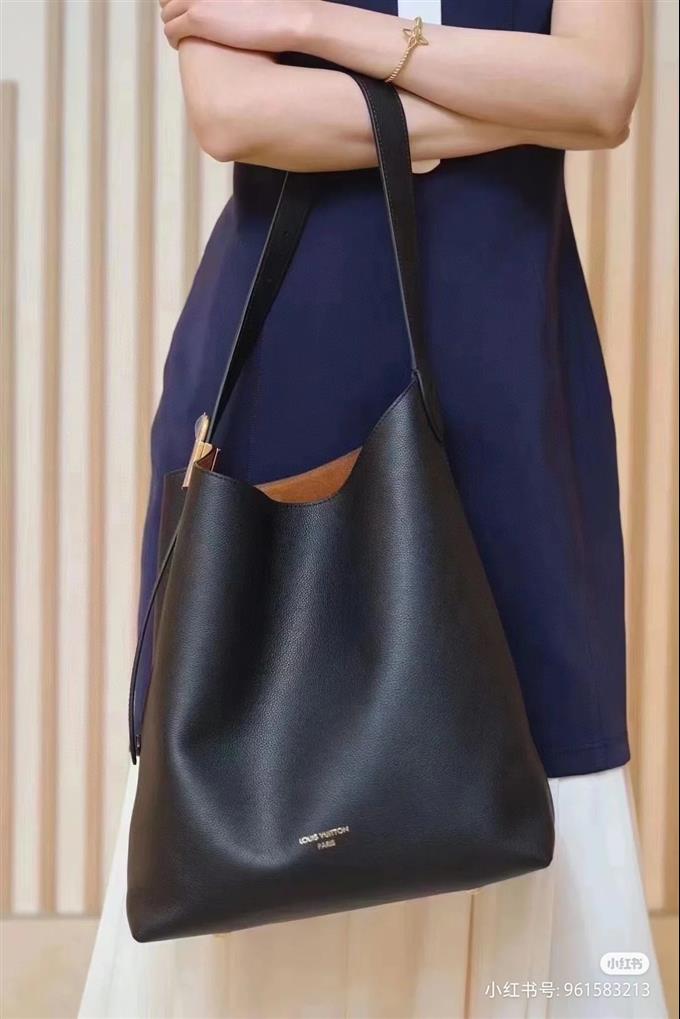 2025224M24856222426932