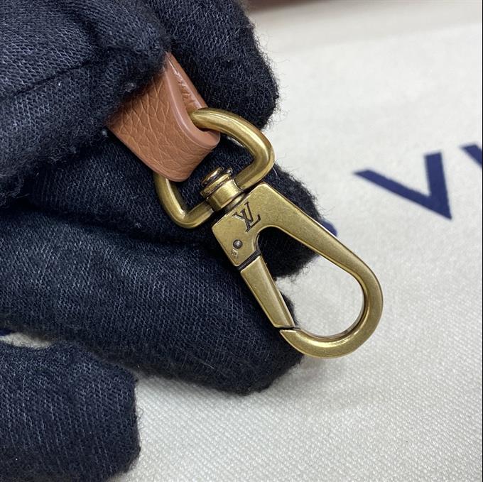 2025224M2534222243338