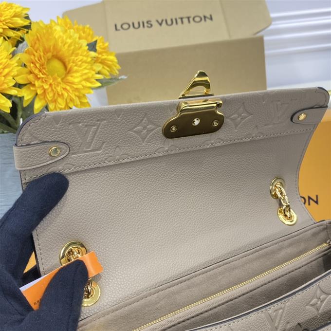 2025224M4393122244950