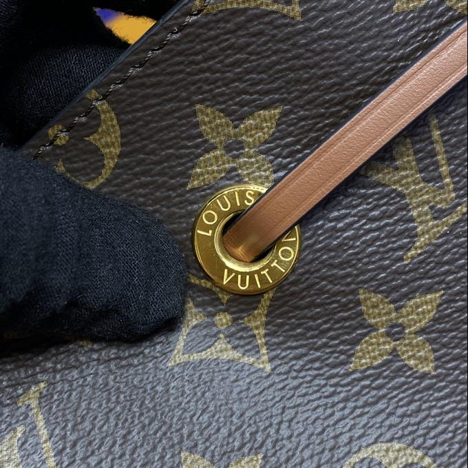 2025224M44887223649600