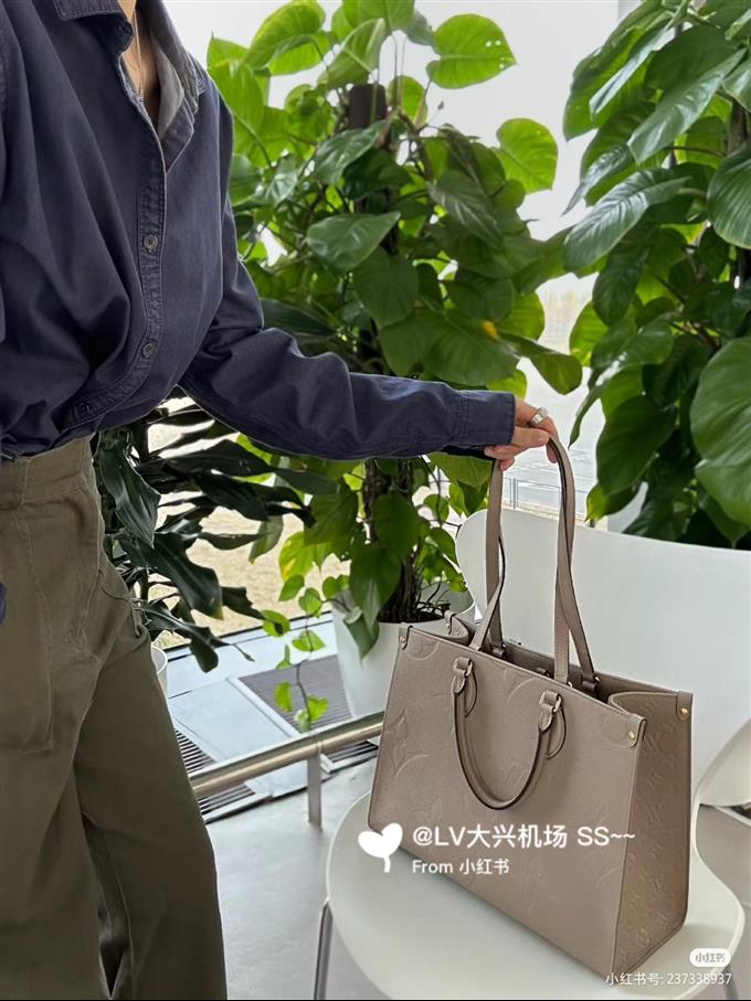 2025224M4560722243718