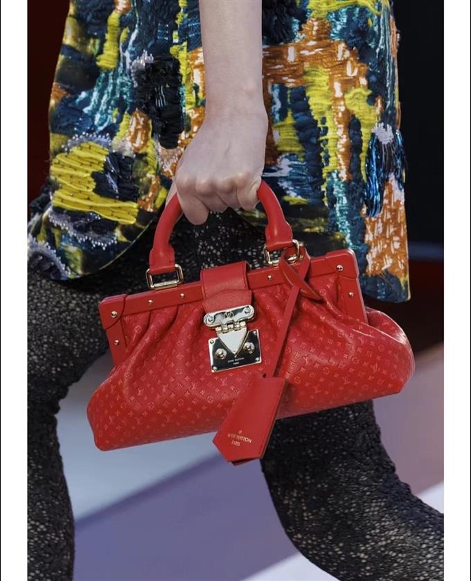 2025224M2232720586806