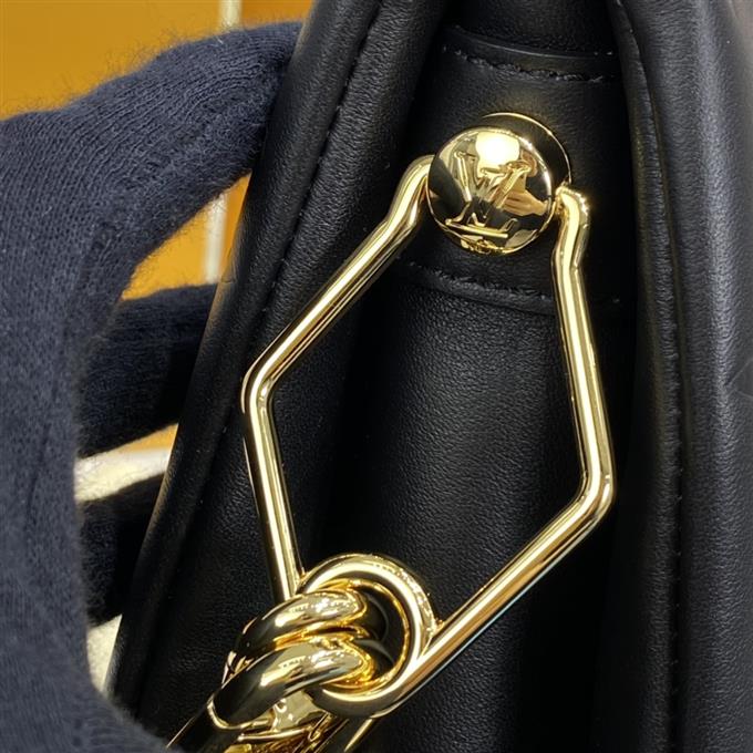 2025224M5778311645816