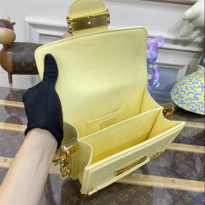 2025224M2259720518303