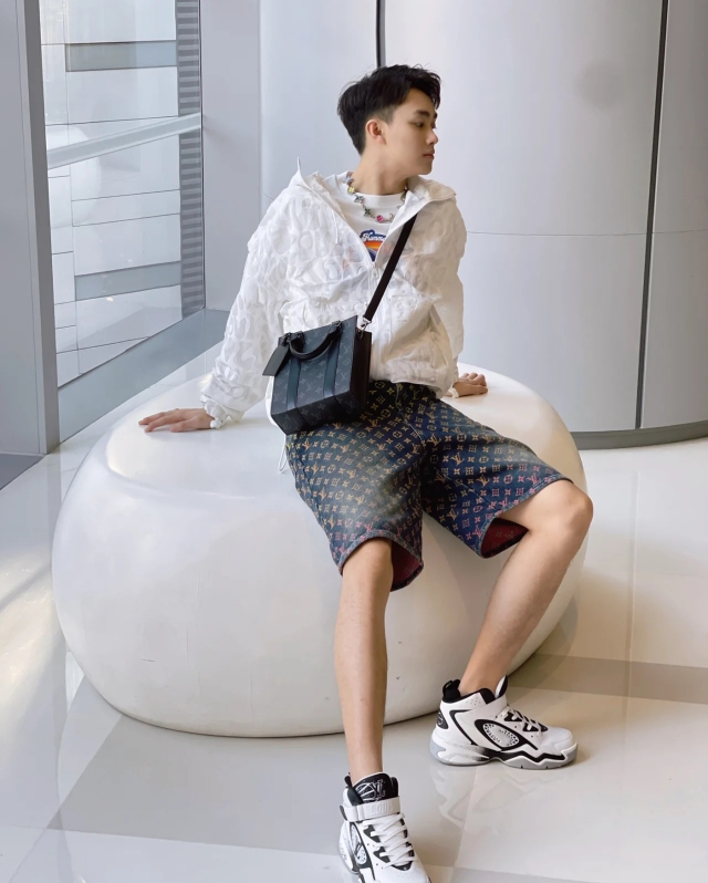 2025224M4645315153169