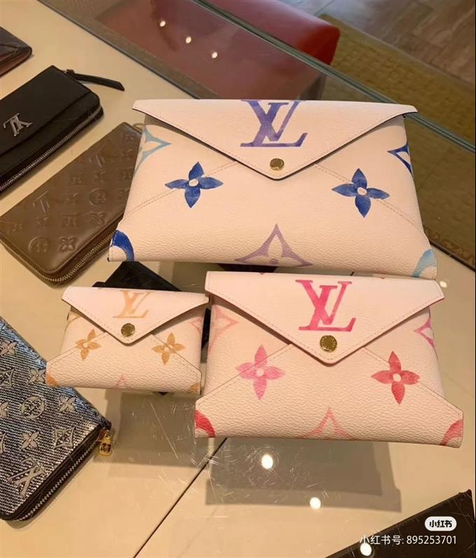 2025224M8238714112186