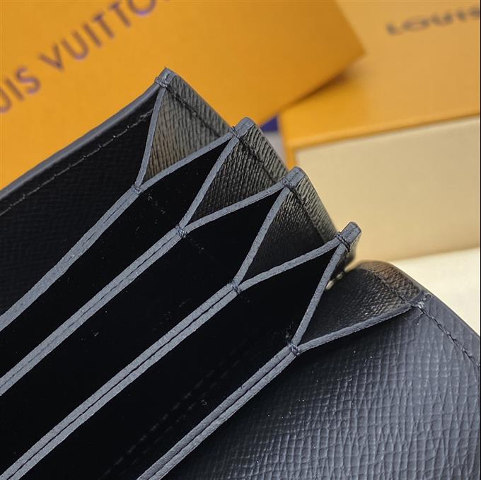 2025224M81855104125946