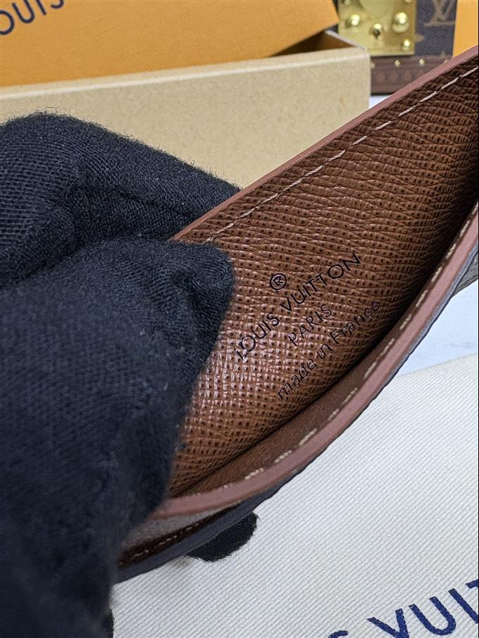 2025224N61722104127112